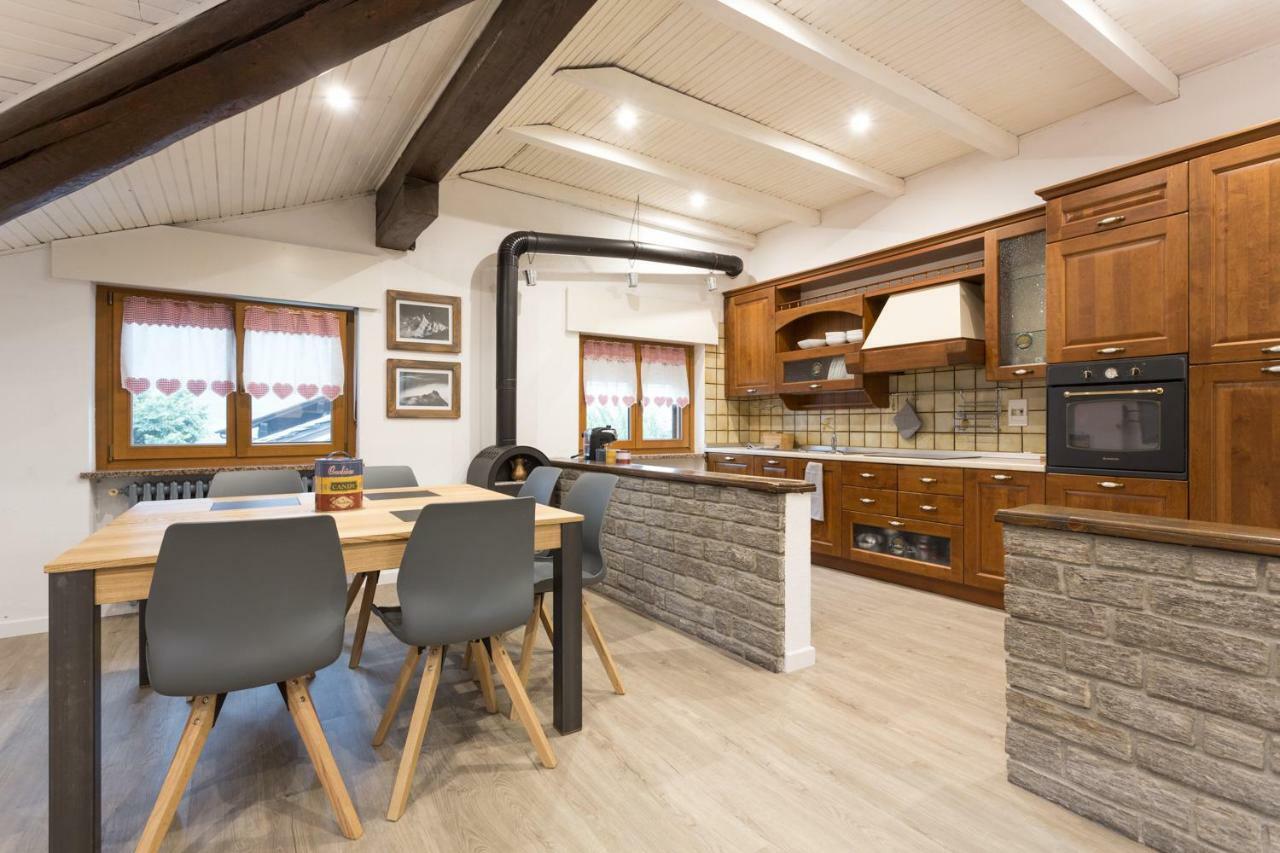 Lo Sherpa Holiday Home Aosta Eksteriør bilde