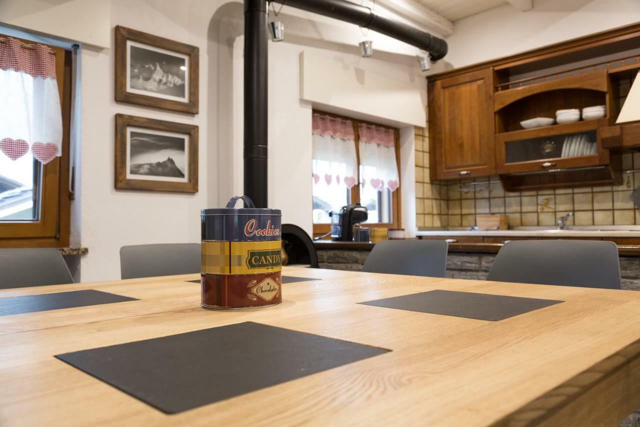 Lo Sherpa Holiday Home Aosta Eksteriør bilde